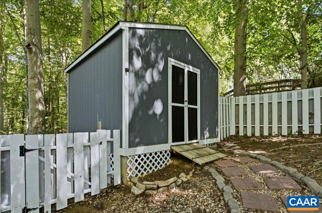 2937 BROOKMERE RD, CHARLOTTESVILLE, Virginia 22901, 6 Bedrooms Bedrooms, ,3 BathroomsBathrooms,Residential,2937 BROOKMERE RD,682454 MLS # 682454 2937 BROOKMERE RD, CHARLOTTESVILLE, Virginia 22901, 6 Bedrooms Bedrooms, ,3 BathroomsBathrooms,Residential,2937 BROOKMERE RD,682454 MLS # 682454