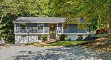 2937 BROOKMERE RD, CHARLOTTESVILLE, Virginia 22901, 6 Bedrooms Bedrooms, ,3 BathroomsBathrooms,Residential,2937 BROOKMERE RD,682454 MLS # 682454