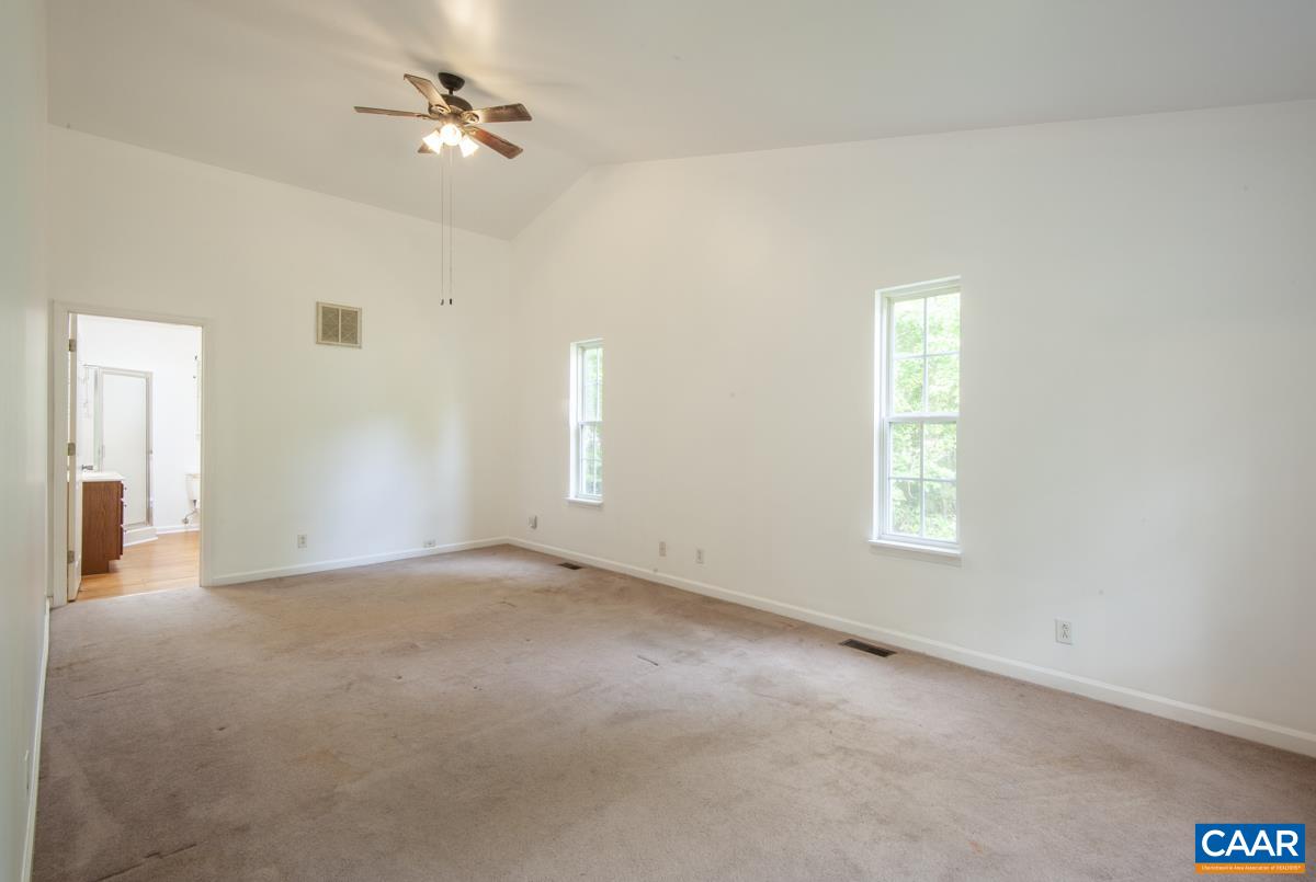 5 LOBLOLLY RD, PALMYRA, Virginia 22963, 5 Bedrooms Bedrooms, ,3 BathroomsBathrooms,Residential,5 LOBLOLLY RD,682319 MLS # 682319