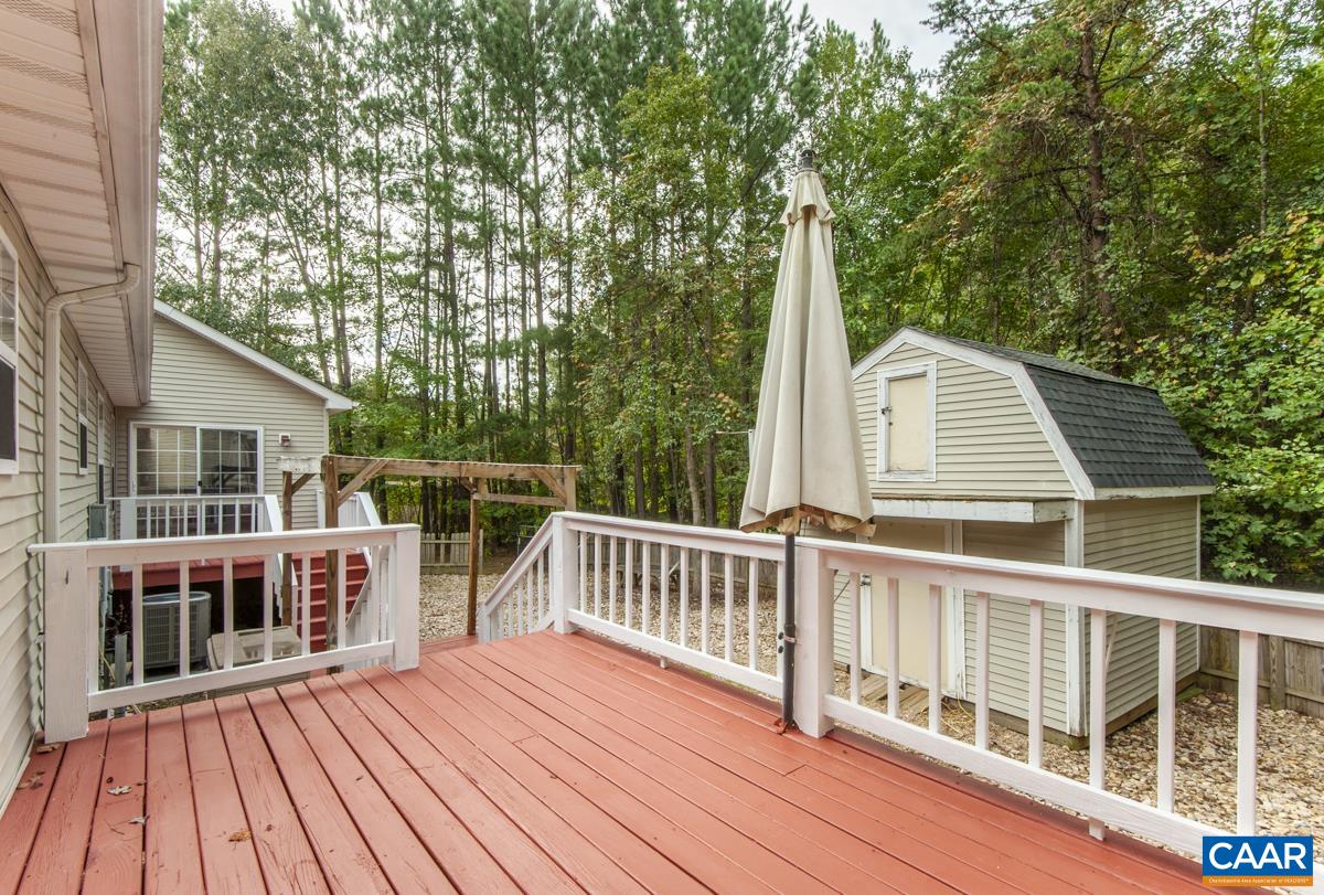 5 LOBLOLLY RD, PALMYRA, Virginia 22963, 5 Bedrooms Bedrooms, ,3 BathroomsBathrooms,Residential,5 LOBLOLLY RD,682319 MLS # 682319