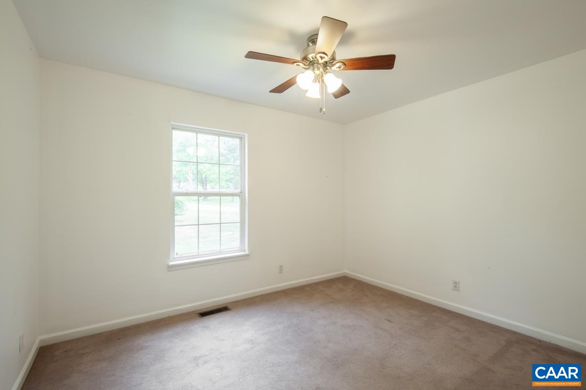 5 LOBLOLLY RD, PALMYRA, Virginia 22963, 5 Bedrooms Bedrooms, ,3 BathroomsBathrooms,Residential,5 LOBLOLLY RD,682319 MLS # 682319