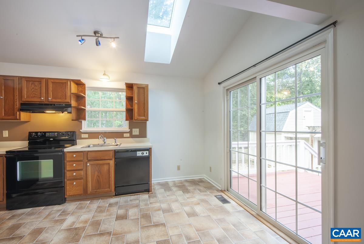 5 LOBLOLLY RD, PALMYRA, Virginia 22963, 5 Bedrooms Bedrooms, ,3 BathroomsBathrooms,Residential,5 LOBLOLLY RD,682319 MLS # 682319