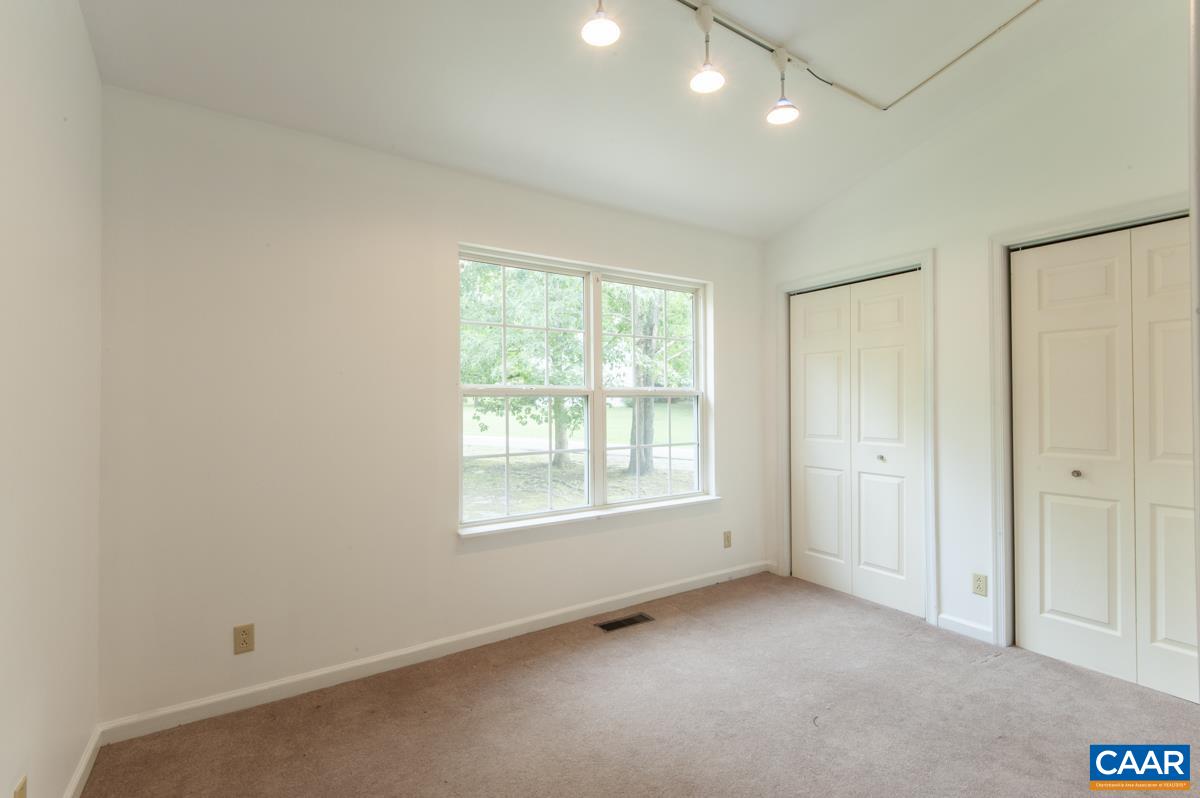 5 LOBLOLLY RD, PALMYRA, Virginia 22963, 5 Bedrooms Bedrooms, ,3 BathroomsBathrooms,Residential,5 LOBLOLLY RD,682319 MLS # 682319