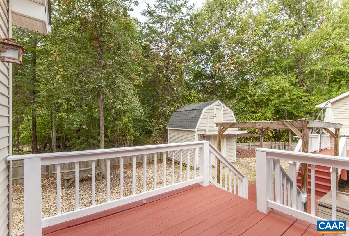 5 LOBLOLLY RD, PALMYRA, Virginia 22963, 5 Bedrooms Bedrooms, ,3 BathroomsBathrooms,Residential,5 LOBLOLLY RD,682319 MLS # 682319