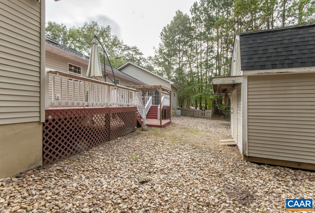 5 LOBLOLLY RD, PALMYRA, Virginia 22963, 5 Bedrooms Bedrooms, ,3 BathroomsBathrooms,Residential,5 LOBLOLLY RD,682319 MLS # 682319