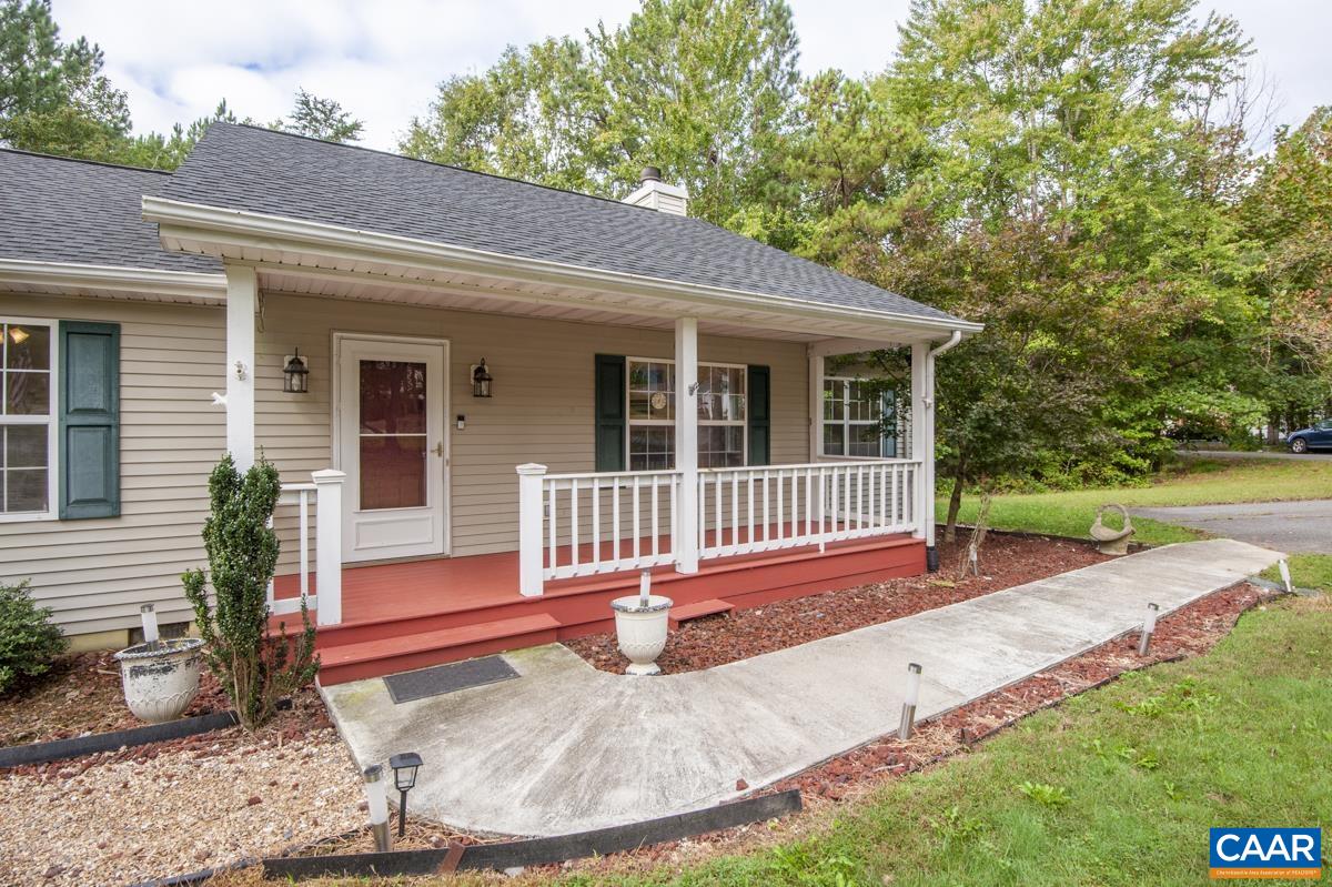 5 LOBLOLLY RD, PALMYRA, Virginia 22963, 5 Bedrooms Bedrooms, ,3 BathroomsBathrooms,Residential,5 LOBLOLLY RD,682319 MLS # 682319