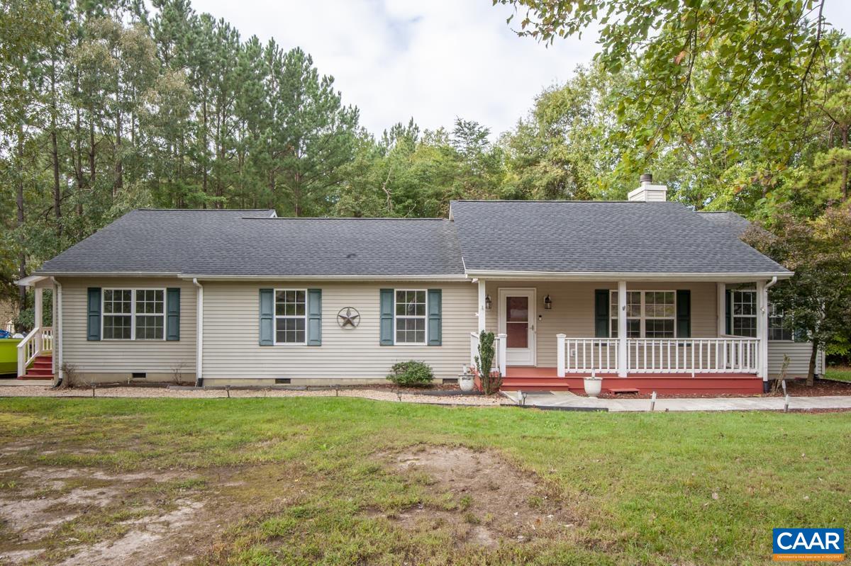 5 LOBLOLLY RD, PALMYRA, Virginia 22963, 5 Bedrooms Bedrooms, ,3 BathroomsBathrooms,Residential,5 LOBLOLLY RD,682319 MLS # 682319