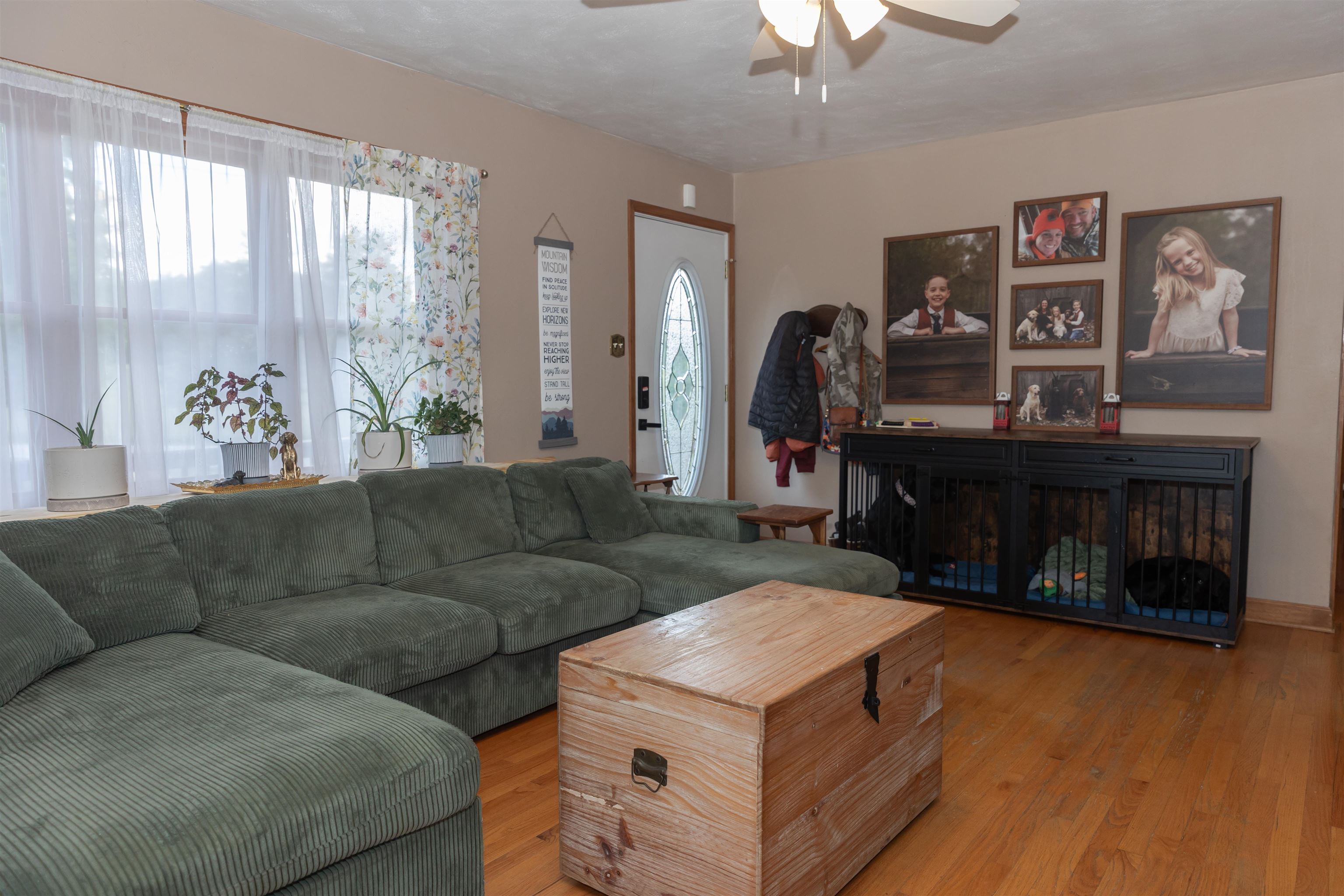 896 COLLIERSTOWN RD, LEXINGTON, Virginia 24450, 3 Bedrooms Bedrooms, ,2 BathroomsBathrooms,Residential,896 COLLIERSTOWN RD,682470 MLS # 682470 896 COLLIERSTOWN RD, LEXINGTON, Virginia 24450, 3 Bedrooms Bedrooms, ,2 BathroomsBathrooms,Residential,896 COLLIERSTOWN RD,682470 MLS # 682470