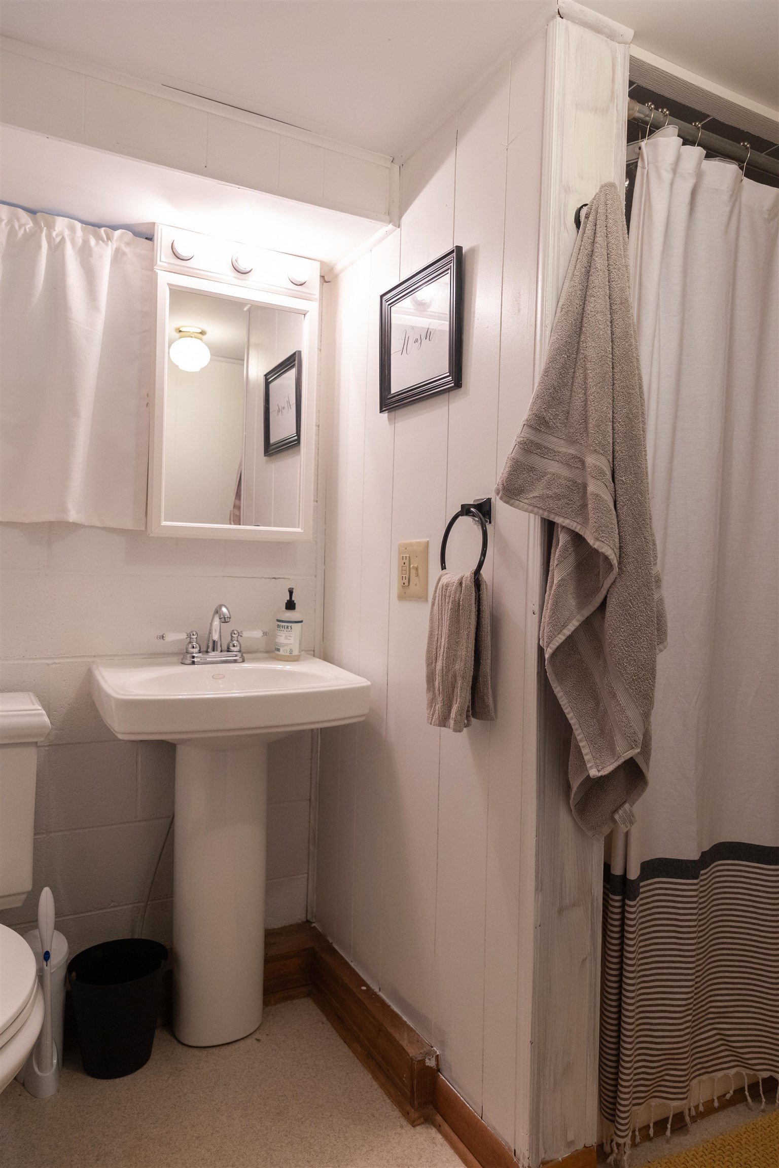 896 COLLIERSTOWN RD, LEXINGTON, Virginia 24450, 3 Bedrooms Bedrooms, ,2 BathroomsBathrooms,Residential,896 COLLIERSTOWN RD,682470 MLS # 682470 896 COLLIERSTOWN RD, LEXINGTON, Virginia 24450, 3 Bedrooms Bedrooms, ,2 BathroomsBathrooms,Residential,896 COLLIERSTOWN RD,682470 MLS # 682470