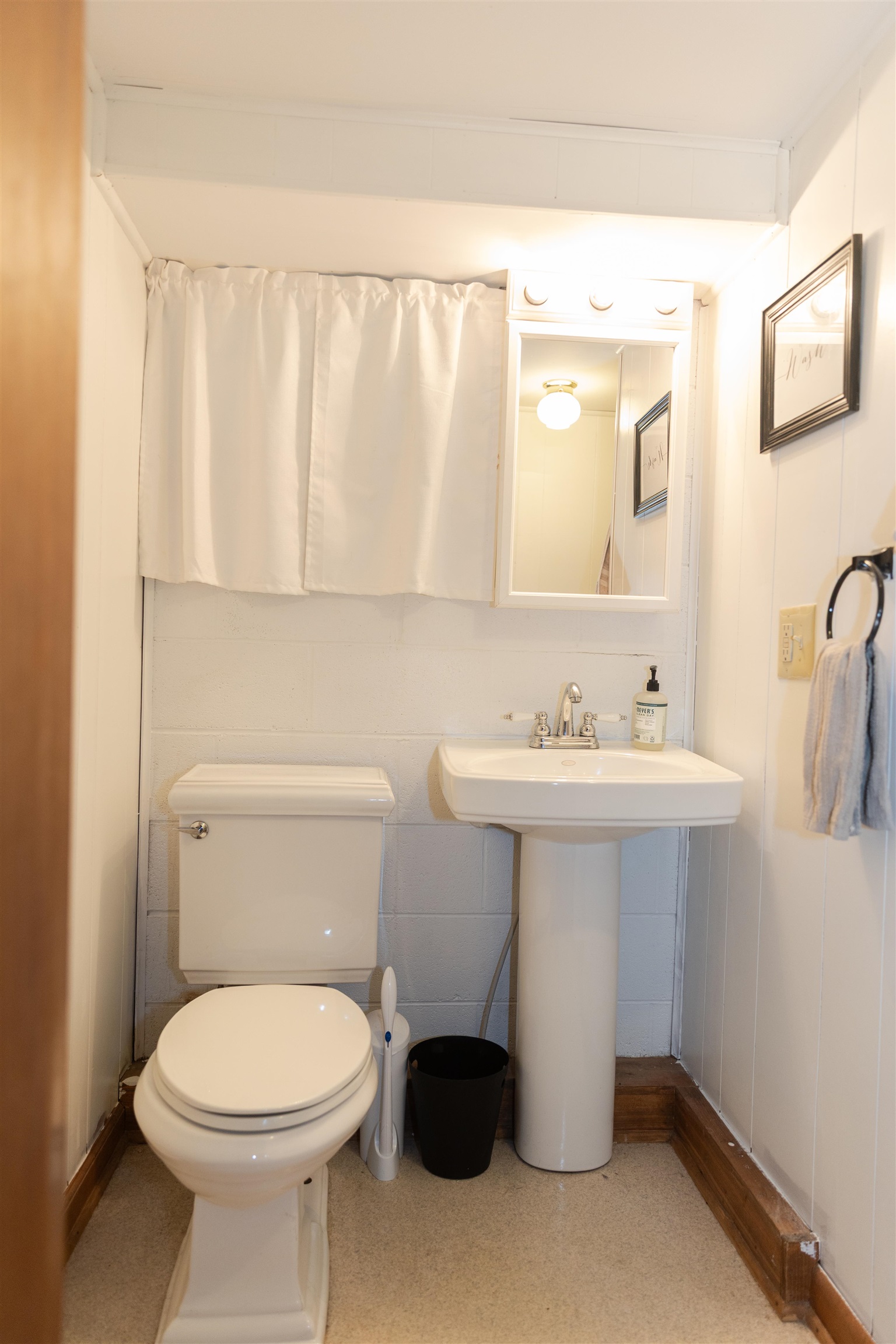 896 COLLIERSTOWN RD, LEXINGTON, Virginia 24450, 3 Bedrooms Bedrooms, ,2 BathroomsBathrooms,Residential,896 COLLIERSTOWN RD,682470 MLS # 682470 896 COLLIERSTOWN RD, LEXINGTON, Virginia 24450, 3 Bedrooms Bedrooms, ,2 BathroomsBathrooms,Residential,896 COLLIERSTOWN RD,682470 MLS # 682470