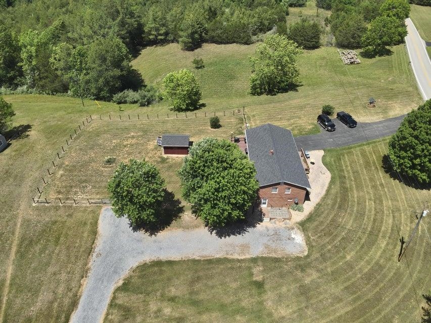 896 COLLIERSTOWN RD, LEXINGTON, Virginia 24450, 3 Bedrooms Bedrooms, ,2 BathroomsBathrooms,Residential,896 COLLIERSTOWN RD,682470 MLS # 682470 896 COLLIERSTOWN RD, LEXINGTON, Virginia 24450, 3 Bedrooms Bedrooms, ,2 BathroomsBathrooms,Residential,896 COLLIERSTOWN RD,682470 MLS # 682470