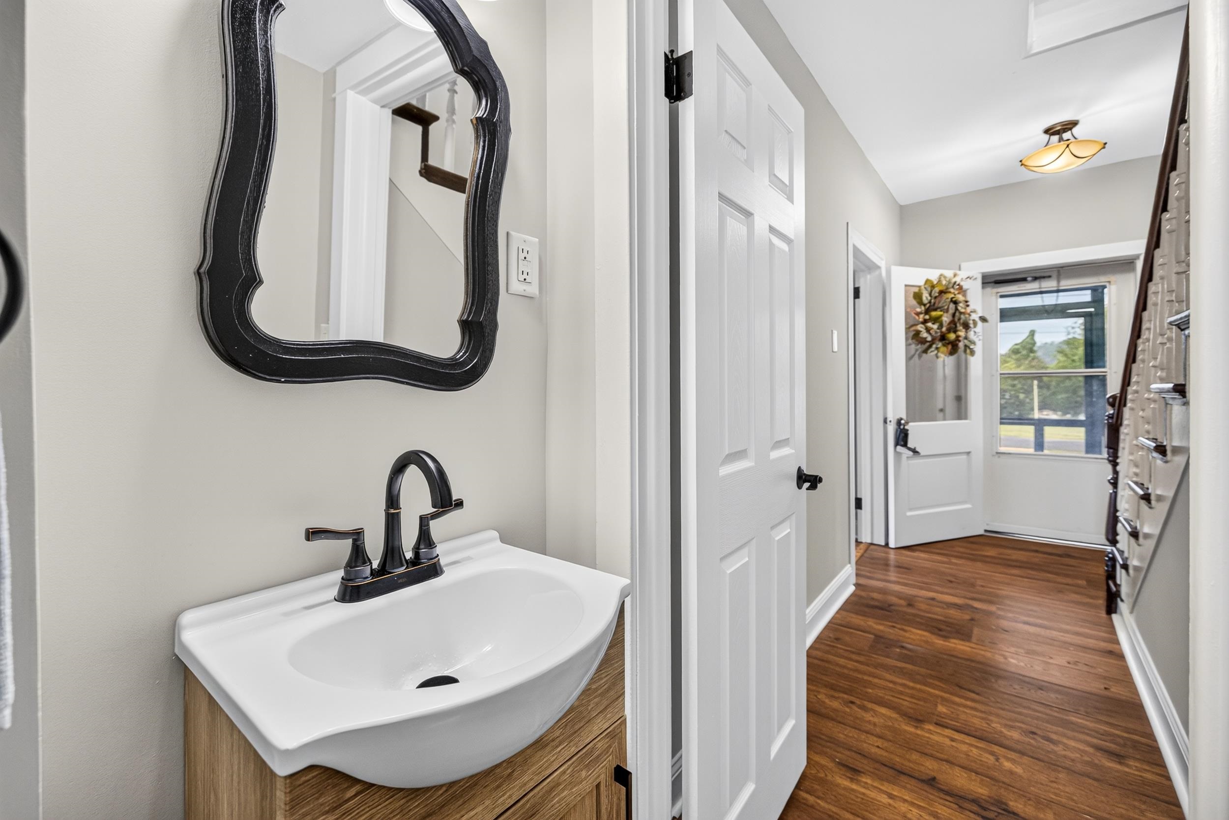 206 2ND ST, SHENANDOAH, Virginia 22849, 3 Bedrooms Bedrooms, ,2 BathroomsBathrooms,Residential,206 2ND ST,682472 MLS # 682472 206 2ND ST, SHENANDOAH, Virginia 22849, 3 Bedrooms Bedrooms, ,2 BathroomsBathrooms,Residential,206 2ND ST,682472 MLS # 682472