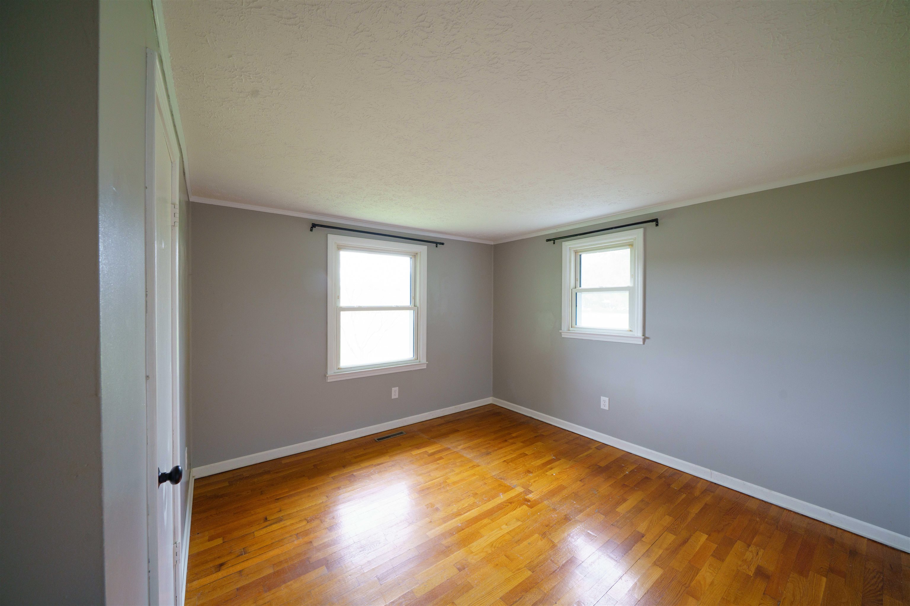 15176 NEW MARKET RD, TIMBERVILLE, Virginia 22853, 4 Bedrooms Bedrooms, ,2 BathroomsBathrooms,Residential,15176 NEW MARKET RD,682481 MLS # 682481