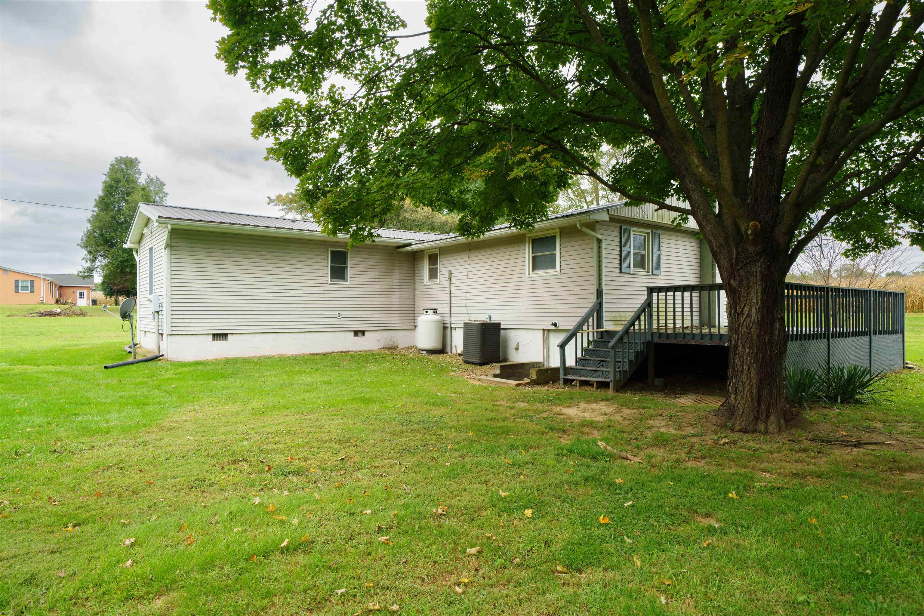15176 NEW MARKET RD, TIMBERVILLE, Virginia 22853, 4 Bedrooms Bedrooms, ,2 BathroomsBathrooms,Residential,15176 NEW MARKET RD,682481 MLS # 682481