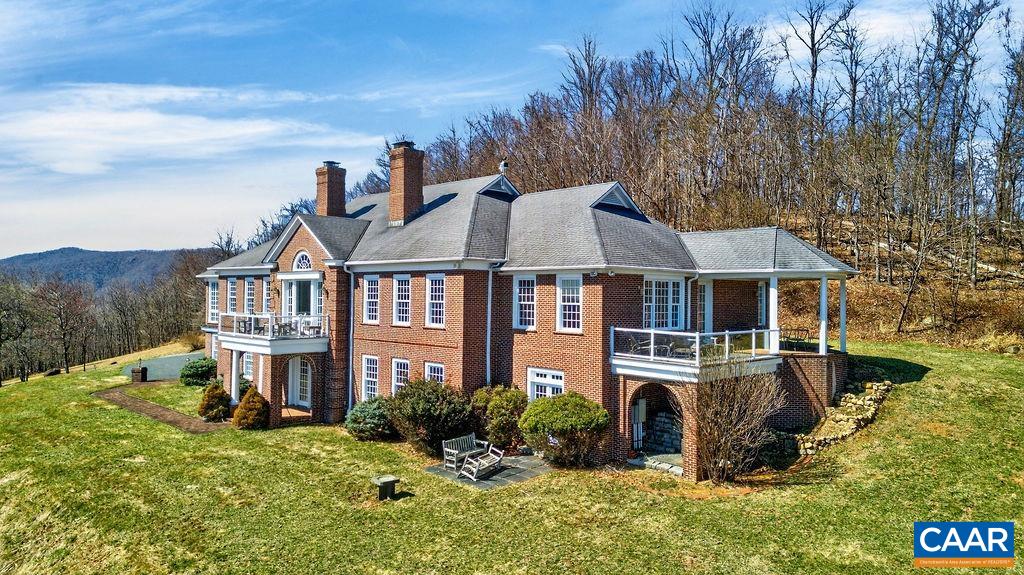2611 BRYANT MOUNTAIN RD, ROSELAND, Virginia 22967, 3 Bedrooms Bedrooms, ,2 BathroomsBathrooms,Residential,2611 BRYANT MOUNTAIN RD,674507 MLS # 674507