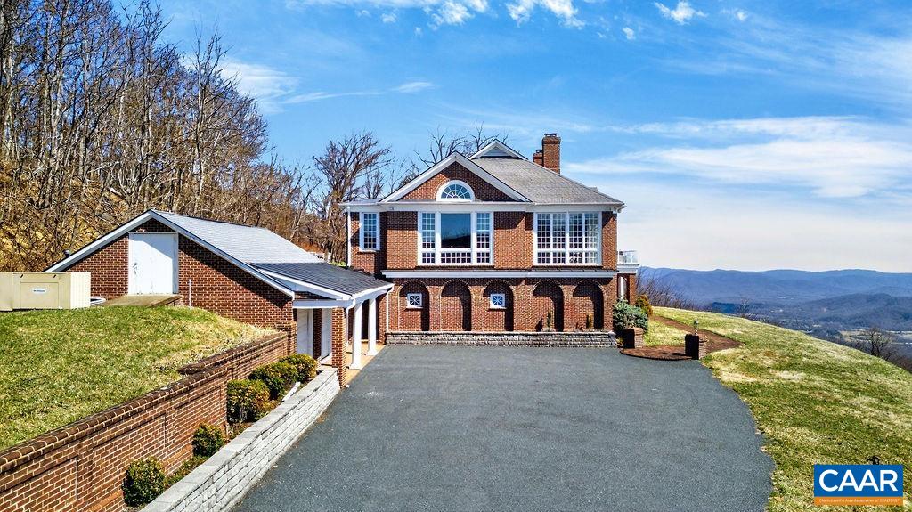 2611 BRYANT MOUNTAIN RD, ROSELAND, Virginia 22967, 3 Bedrooms Bedrooms, ,2 BathroomsBathrooms,Residential,2611 BRYANT MOUNTAIN RD,674507 MLS # 674507