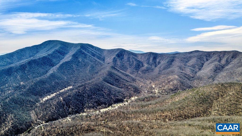 2611 BRYANT MOUNTAIN RD, ROSELAND, Virginia 22967, 3 Bedrooms Bedrooms, ,2 BathroomsBathrooms,Residential,2611 BRYANT MOUNTAIN RD,674507 MLS # 674507