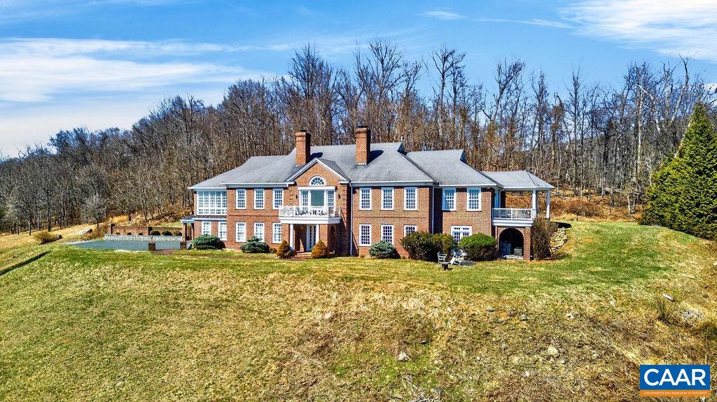 2611 BRYANT MOUNTAIN RD, ROSELAND, Virginia 22967, 3 Bedrooms Bedrooms, ,2 BathroomsBathrooms,Residential,2611 BRYANT MOUNTAIN RD,674507 MLS # 674507