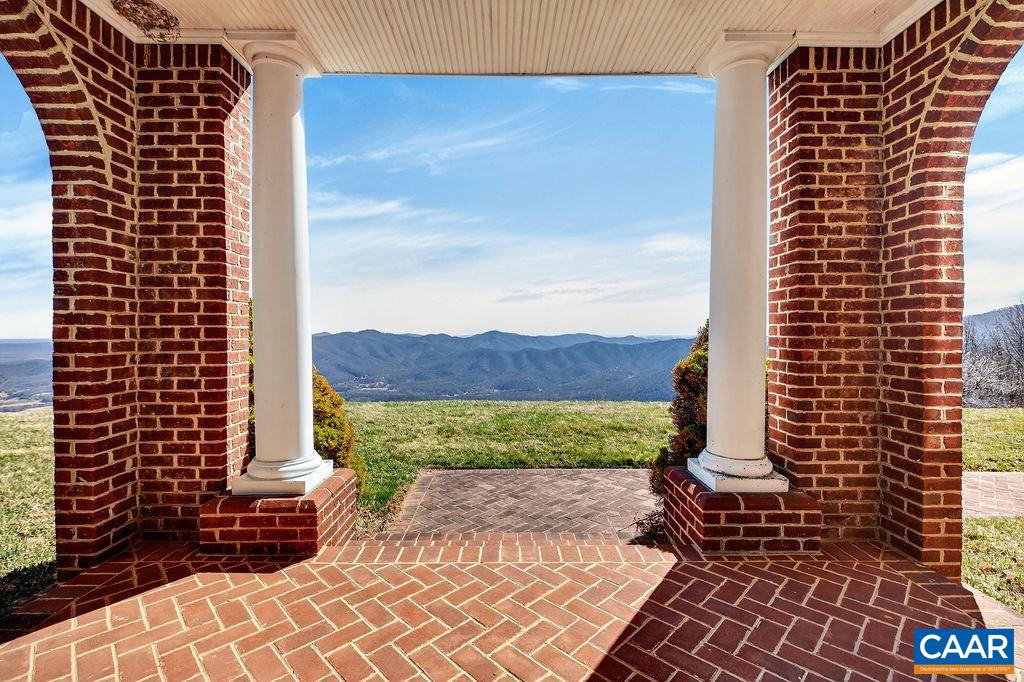 2611 BRYANT MOUNTAIN RD, ROSELAND, Virginia 22967, 3 Bedrooms Bedrooms, ,2 BathroomsBathrooms,Residential,2611 BRYANT MOUNTAIN RD,674507 MLS # 674507
