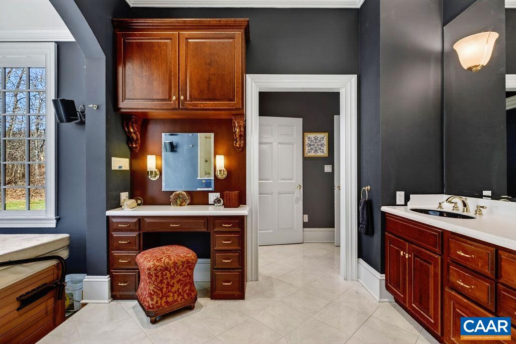 2611 BRYANT MOUNTAIN RD, ROSELAND, Virginia 22967, 3 Bedrooms Bedrooms, ,2 BathroomsBathrooms,Residential,2611 BRYANT MOUNTAIN RD,674507 MLS # 674507
