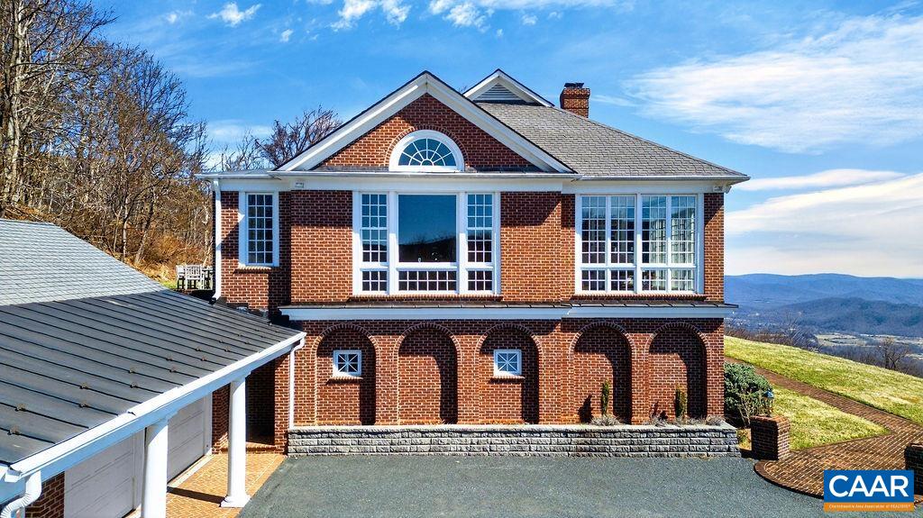 2611 BRYANT MOUNTAIN RD, ROSELAND, Virginia 22967, 3 Bedrooms Bedrooms, ,2 BathroomsBathrooms,Residential,2611 BRYANT MOUNTAIN RD,674507 MLS # 674507