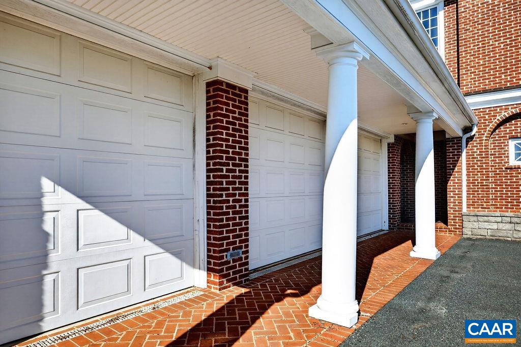 2611 BRYANT MOUNTAIN RD, ROSELAND, Virginia 22967, 3 Bedrooms Bedrooms, ,2 BathroomsBathrooms,Residential,2611 BRYANT MOUNTAIN RD,674507 MLS # 674507