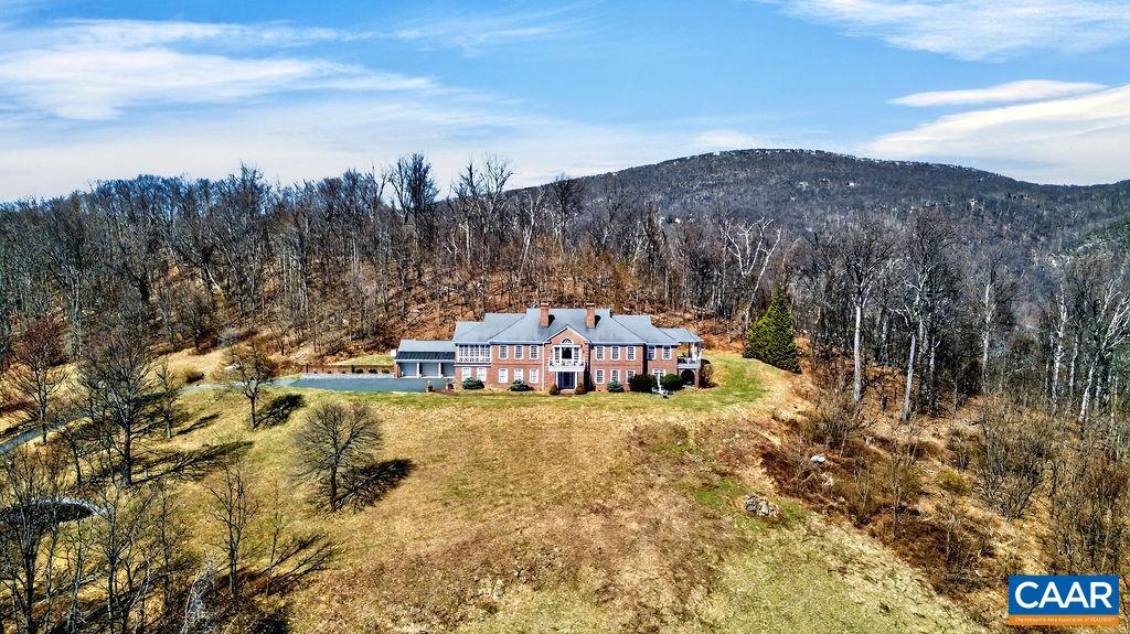 2611 BRYANT MOUNTAIN RD, ROSELAND, Virginia 22967, 3 Bedrooms Bedrooms, ,2 BathroomsBathrooms,Residential,2611 BRYANT MOUNTAIN RD,674507 MLS # 674507