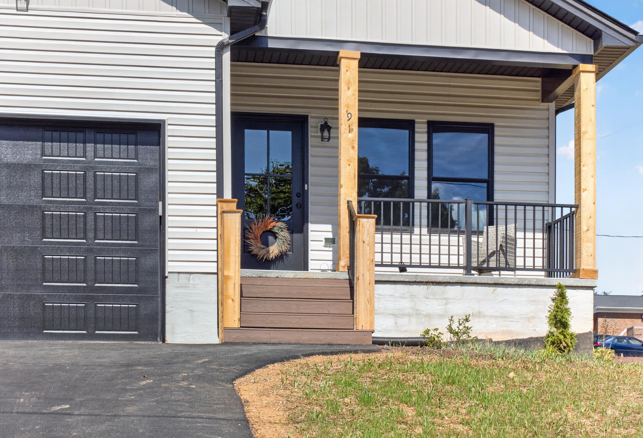 91 BEVERLEY ST, VERONA, Virginia 24482, 3 Bedrooms Bedrooms, ,2 BathroomsBathrooms,Residential,91 BEVERLEY ST,675980 MLS # 675980