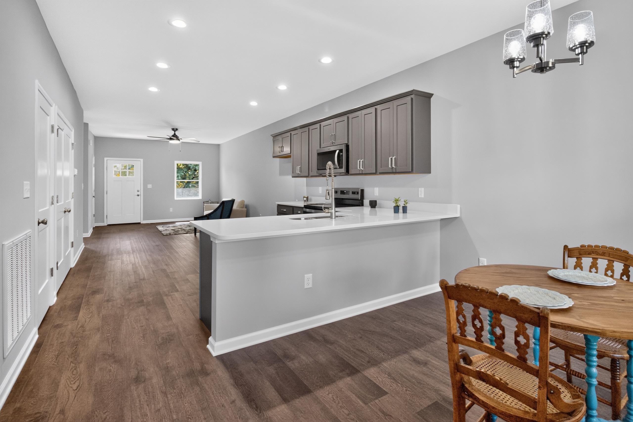 93 BEVERLEY ST, VERONA, Virginia 24482, 3 Bedrooms Bedrooms, ,2 BathroomsBathrooms,Residential,93 BEVERLEY ST,676054 MLS # 676054 93 BEVERLEY ST, VERONA, Virginia 24482, 3 Bedrooms Bedrooms, ,2 BathroomsBathrooms,Residential,93 BEVERLEY ST,676054 MLS # 676054