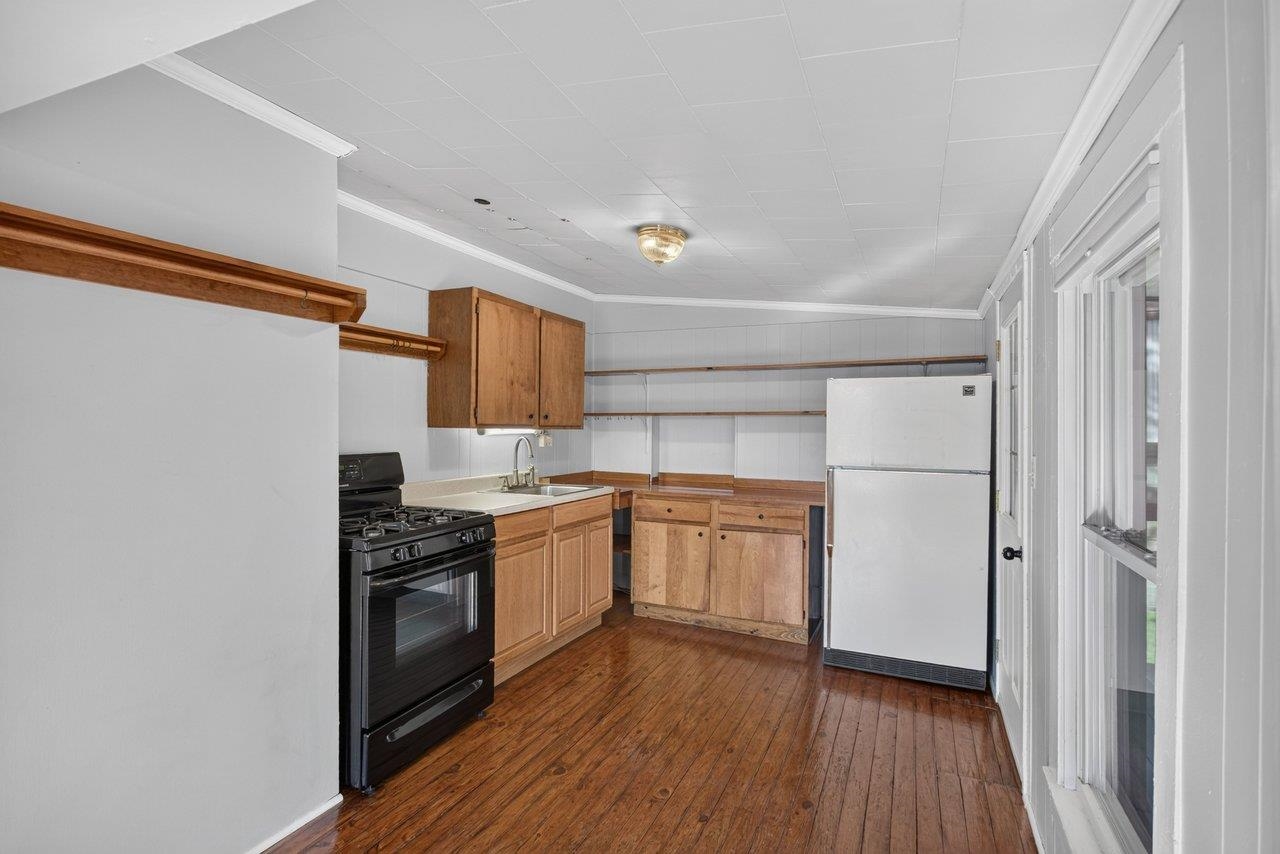 148 W WOLFE ST, HARRISONBURG, Virginia 22802, ,Residential,148 W WOLFE ST,682473 MLS # 682473 148 W WOLFE ST, HARRISONBURG, Virginia 22802, ,Residential,148 W WOLFE ST,682473 MLS # 682473