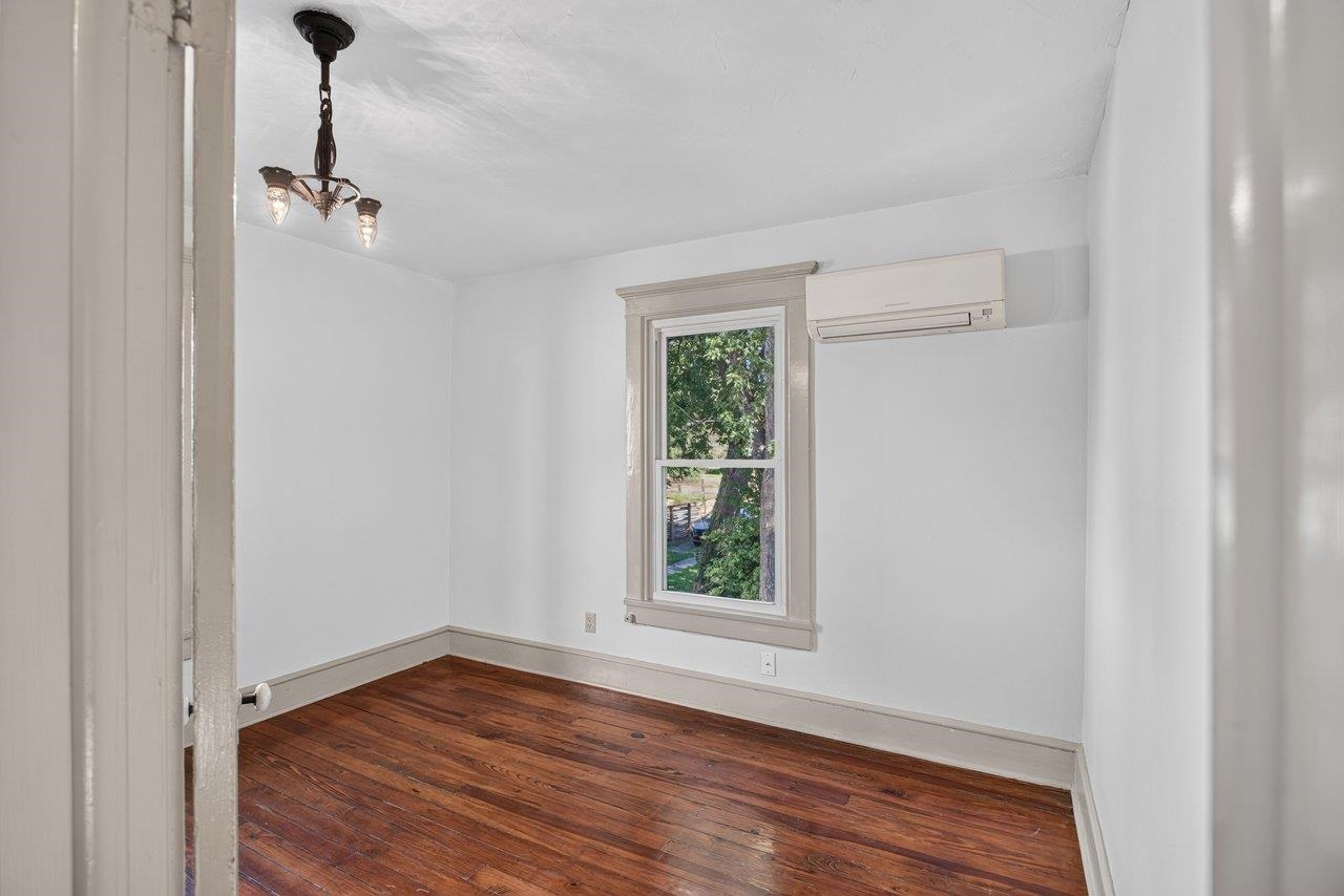 148 W WOLFE ST, HARRISONBURG, Virginia 22802, ,Residential,148 W WOLFE ST,682473 MLS # 682473 148 W WOLFE ST, HARRISONBURG, Virginia 22802, ,Residential,148 W WOLFE ST,682473 MLS # 682473