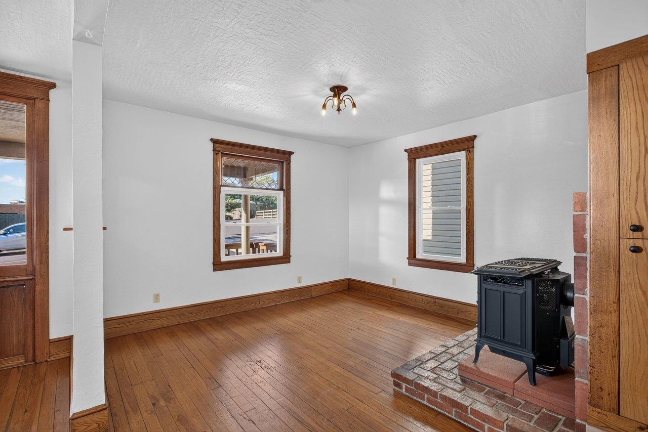 148 W WOLFE ST, HARRISONBURG, Virginia 22802, ,Residential,148 W WOLFE ST,682473 MLS # 682473 148 W WOLFE ST, HARRISONBURG, Virginia 22802, ,Residential,148 W WOLFE ST,682473 MLS # 682473