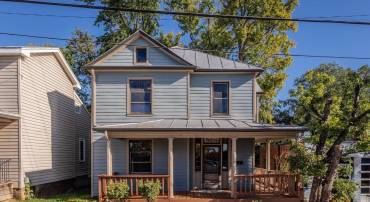 148 W WOLFE ST, HARRISONBURG, Virginia 22802, ,Residential,148 W WOLFE ST,682473 MLS # 682473
