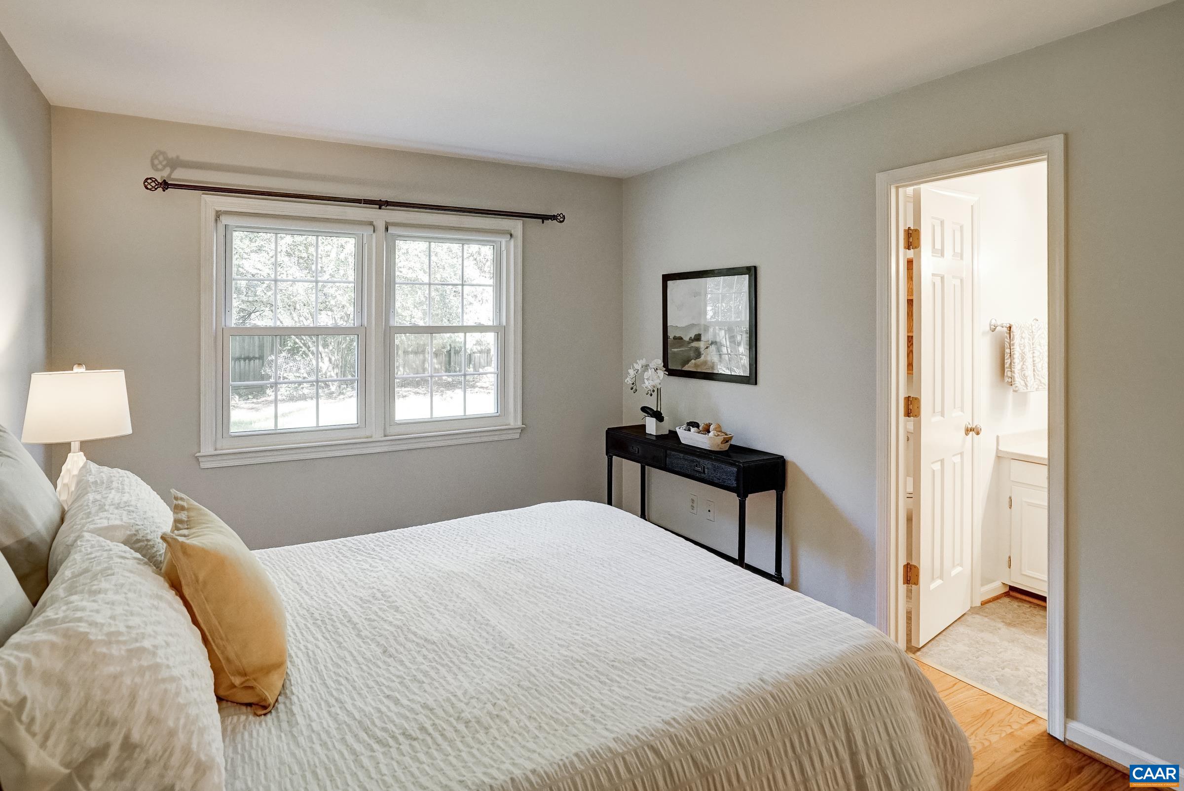 Full bathroom connected to primary bedroom. Full bathroom connected to primary bedroom.
