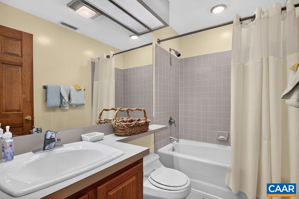 1802 HIGH RIDGE CT CONDOS, WINTERGREEN RESORT, Virginia 22967, 3 Bedrooms Bedrooms, ,3 BathroomsBathrooms,Residential,1802 HIGH RIDGE CT CONDOS,682491 MLS # 682491 1802 HIGH RIDGE CT CONDOS, WINTERGREEN RESORT, Virginia 22967, 3 Bedrooms Bedrooms, ,3 BathroomsBathrooms,Residential,1802 HIGH RIDGE CT CONDOS,682491 MLS # 682491