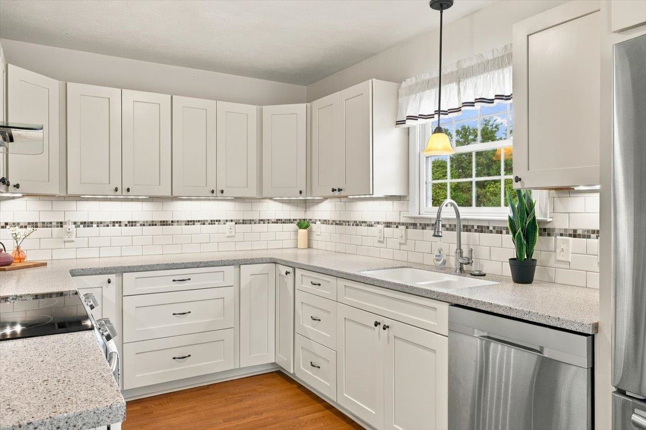 1216 POPLAR CIR, HARRISONBURG, Virginia 22802, 3 Bedrooms Bedrooms, ,3 BathroomsBathrooms,Residential,1216 POPLAR CIR,682495 MLS # 682495 1216 POPLAR CIR, HARRISONBURG, Virginia 22802, 3 Bedrooms Bedrooms, ,3 BathroomsBathrooms,Residential,1216 POPLAR CIR,682495 MLS # 682495