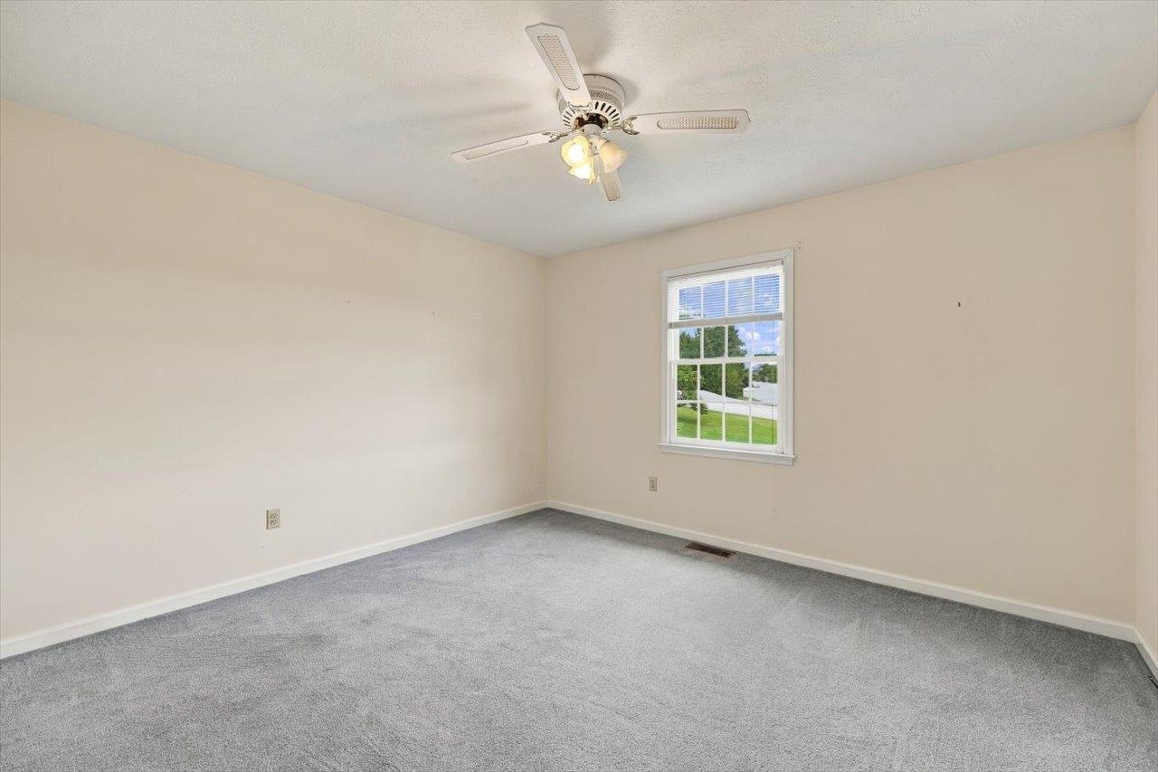 1216 POPLAR CIR, HARRISONBURG, Virginia 22802, 3 Bedrooms Bedrooms, ,3 BathroomsBathrooms,Residential,1216 POPLAR CIR,682495 MLS # 682495 1216 POPLAR CIR, HARRISONBURG, Virginia 22802, 3 Bedrooms Bedrooms, ,3 BathroomsBathrooms,Residential,1216 POPLAR CIR,682495 MLS # 682495