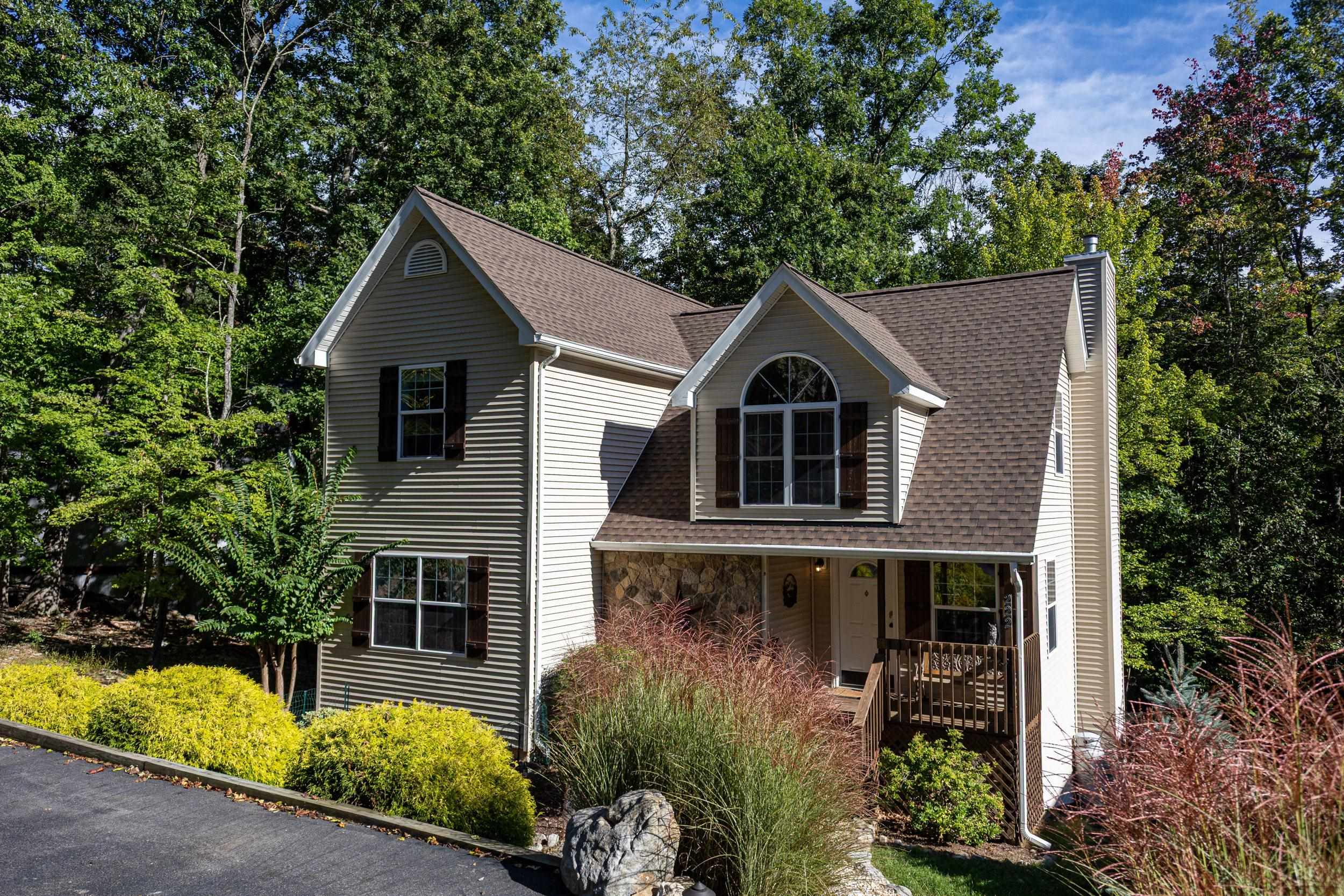 222 GROUSE DR, MCGAHEYSVILLE, Virginia 22840, 3 Bedrooms Bedrooms, ,2 BathroomsBathrooms,Residential,222 GROUSE DR,682497 MLS # 682497 222 GROUSE DR, MCGAHEYSVILLE, Virginia 22840, 3 Bedrooms Bedrooms, ,2 BathroomsBathrooms,Residential,222 GROUSE DR,682497 MLS # 682497