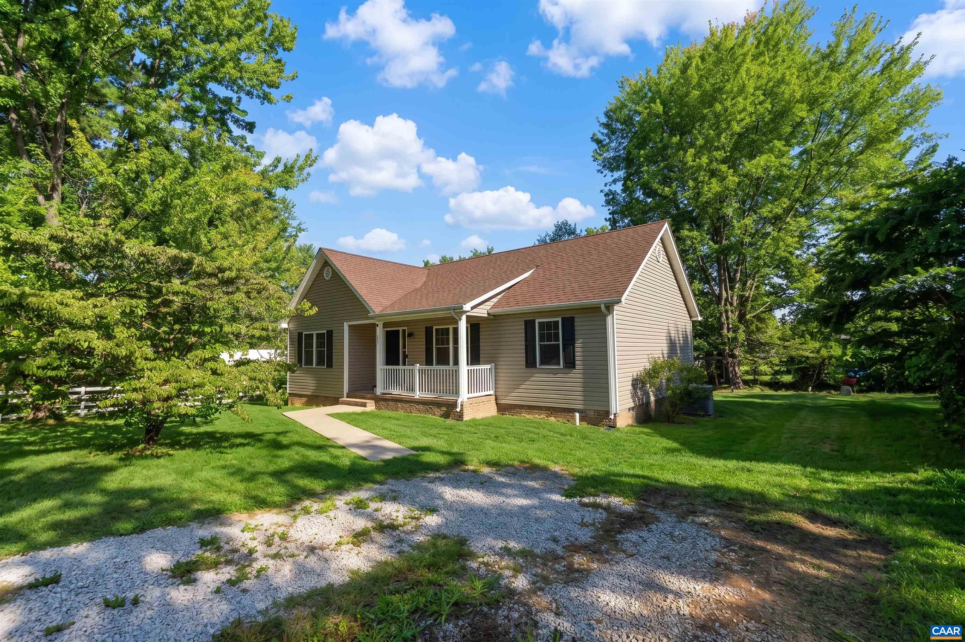 38 HAYRICK RD, WAYNESBORO, Virginia 22980, 3 Bedrooms Bedrooms, ,2 BathroomsBathrooms,Residential,38 HAYRICK RD,682538 MLS # 682538