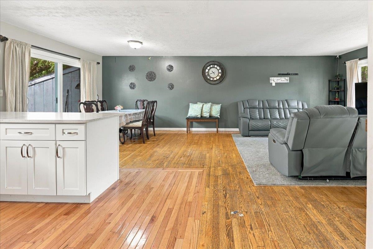 660 BLUE RIDGE DR, HARRISONBURG, Virginia 22802, 5 Bedrooms Bedrooms, ,3 BathroomsBathrooms,Residential,660 BLUE RIDGE DR,682540 MLS # 682540