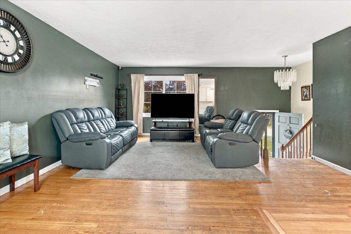 660 BLUE RIDGE DR, HARRISONBURG, Virginia 22802, 5 Bedrooms Bedrooms, ,3 BathroomsBathrooms,Residential,660 BLUE RIDGE DR,682540 MLS # 682540