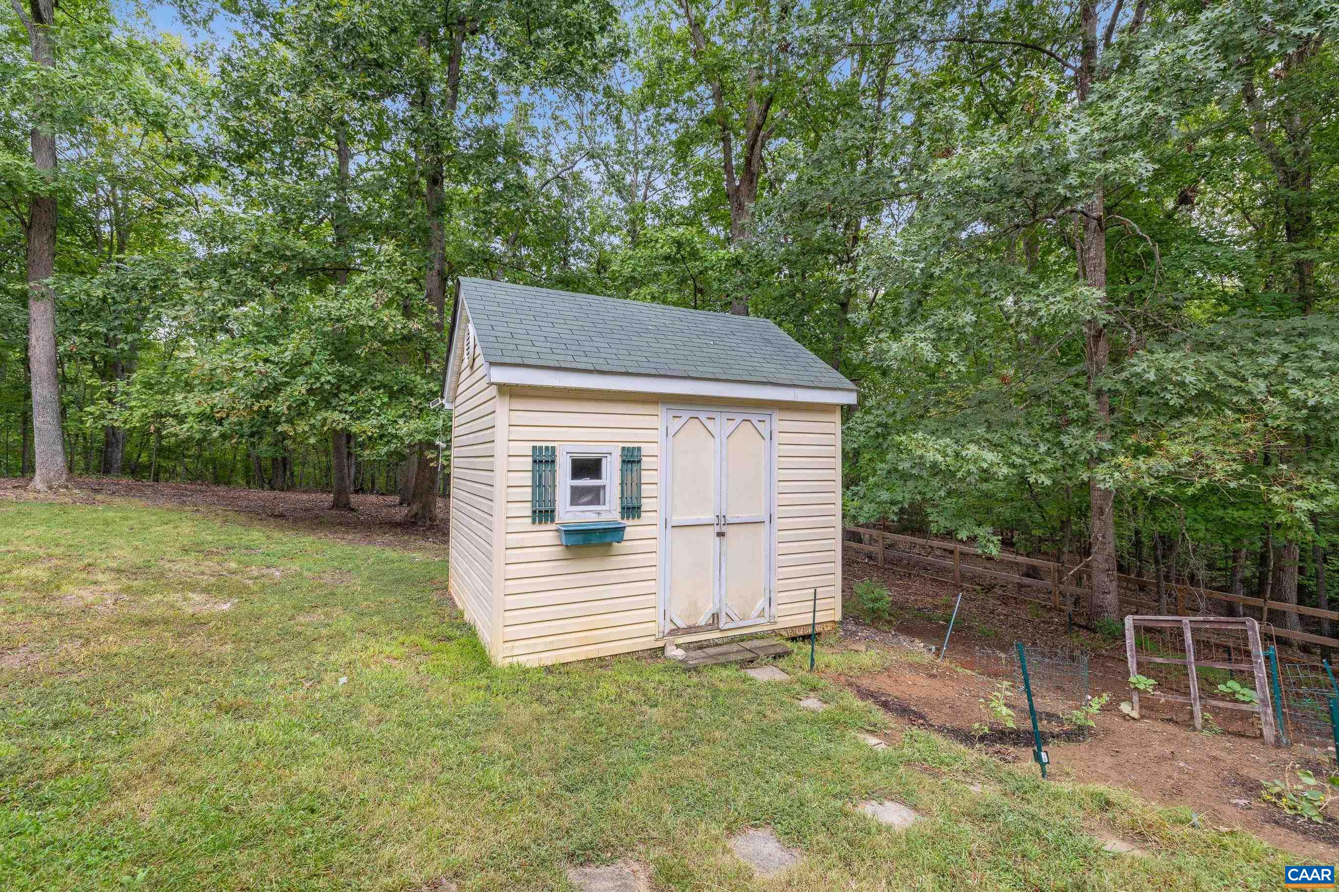 18 CLIFTWOOD RD, PALMYRA, Virginia 22963, 3 Bedrooms Bedrooms, ,2 BathroomsBathrooms,Residential,18 CLIFTWOOD RD,682452 MLS # 682452 18 CLIFTWOOD RD, PALMYRA, Virginia 22963, 3 Bedrooms Bedrooms, ,2 BathroomsBathrooms,Residential,18 CLIFTWOOD RD,682452 MLS # 682452