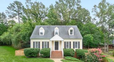 1755 HEARTHGLOW LN, CHARLOTTESVILLE, Virginia 22901, 3 Bedrooms Bedrooms, ,2 BathroomsBathrooms,Residential,1755 HEARTHGLOW LN,682544 MLS # 682544