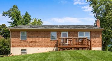 17 KEN VIEW AVE, VERONA, Virginia 24482, 3 Bedrooms Bedrooms, ,2 BathroomsBathrooms,Residential,17 KEN VIEW AVE,682545 MLS # 682545