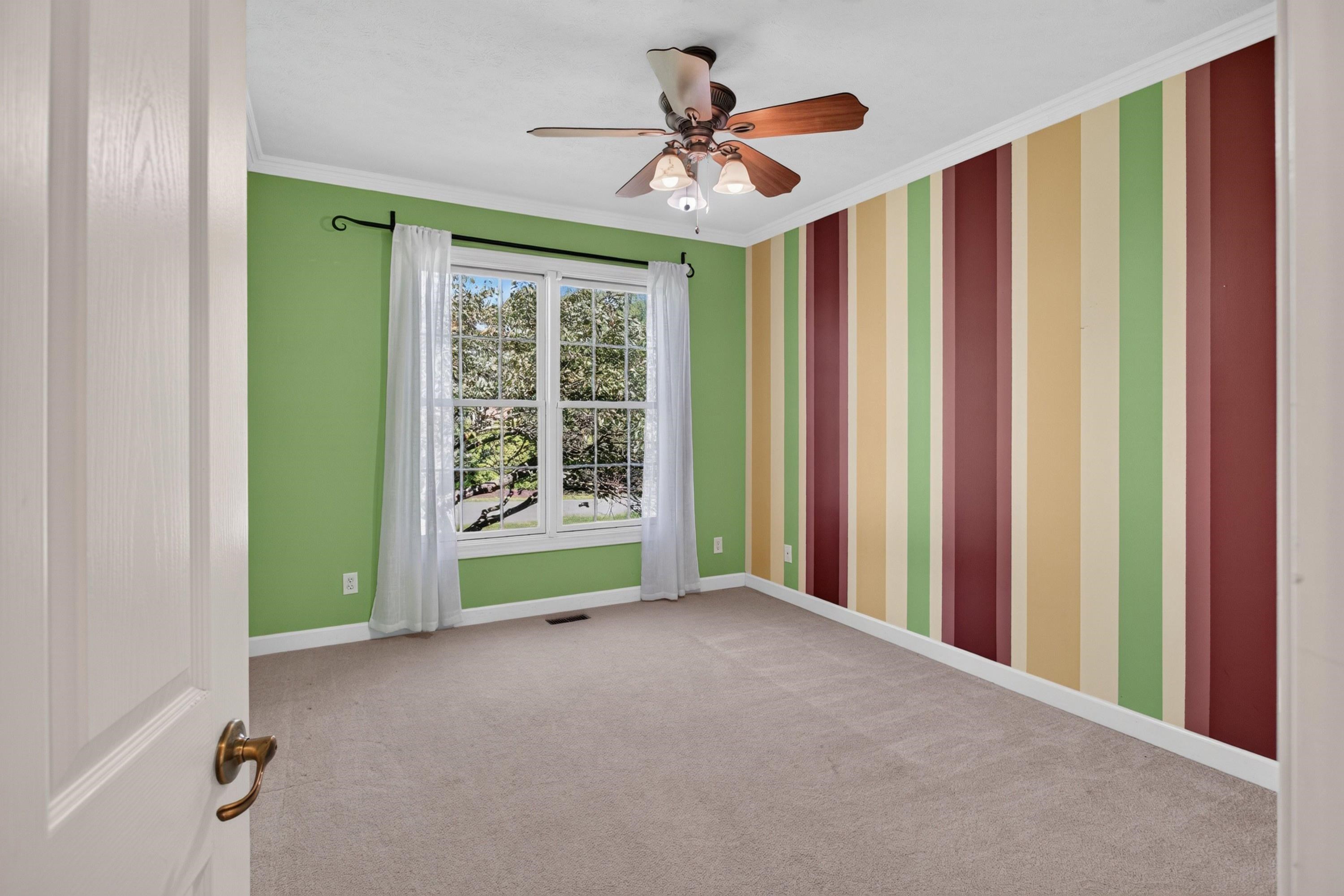 1290 KENTSHIRE DR, ROCKINGHAM, Virginia 22801, 5 Bedrooms Bedrooms, ,3 BathroomsBathrooms,Residential,1290 KENTSHIRE DR,682546 MLS # 682546 1290 KENTSHIRE DR, ROCKINGHAM, Virginia 22801, 5 Bedrooms Bedrooms, ,3 BathroomsBathrooms,Residential,1290 KENTSHIRE DR,682546 MLS # 682546
