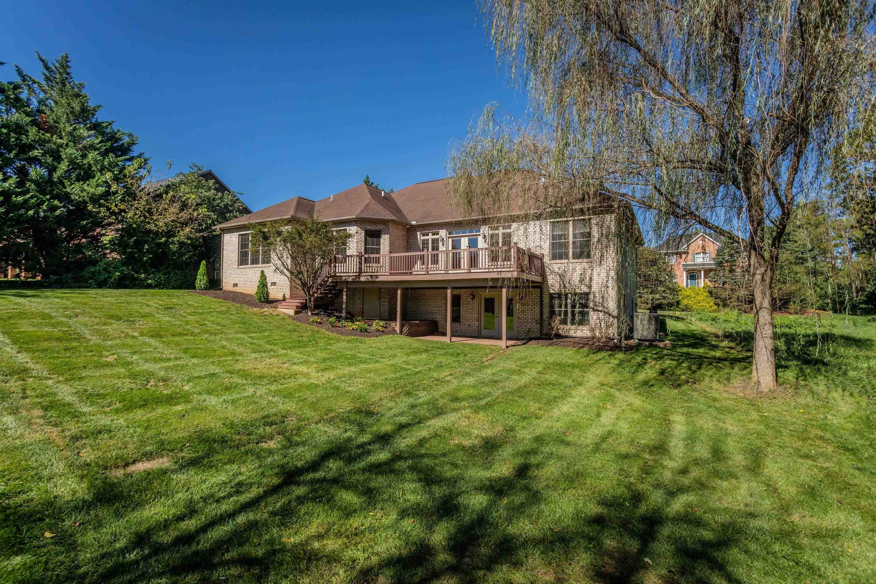 1290 KENTSHIRE DR, ROCKINGHAM, Virginia 22801, 5 Bedrooms Bedrooms, ,3 BathroomsBathrooms,Residential,1290 KENTSHIRE DR,682546 MLS # 682546 1290 KENTSHIRE DR, ROCKINGHAM, Virginia 22801, 5 Bedrooms Bedrooms, ,3 BathroomsBathrooms,Residential,1290 KENTSHIRE DR,682546 MLS # 682546
