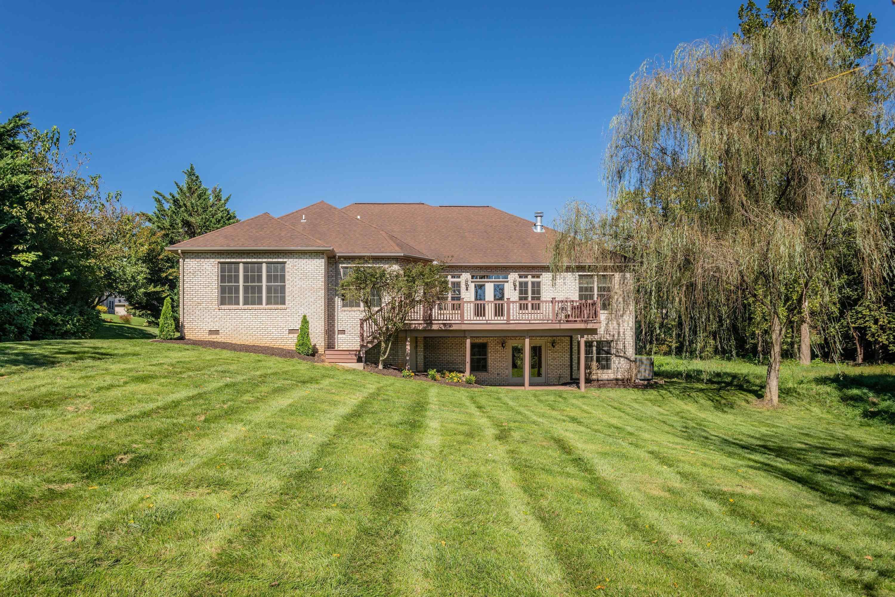 1290 KENTSHIRE DR, ROCKINGHAM, Virginia 22801, 5 Bedrooms Bedrooms, ,3 BathroomsBathrooms,Residential,1290 KENTSHIRE DR,682546 MLS # 682546 1290 KENTSHIRE DR, ROCKINGHAM, Virginia 22801, 5 Bedrooms Bedrooms, ,3 BathroomsBathrooms,Residential,1290 KENTSHIRE DR,682546 MLS # 682546