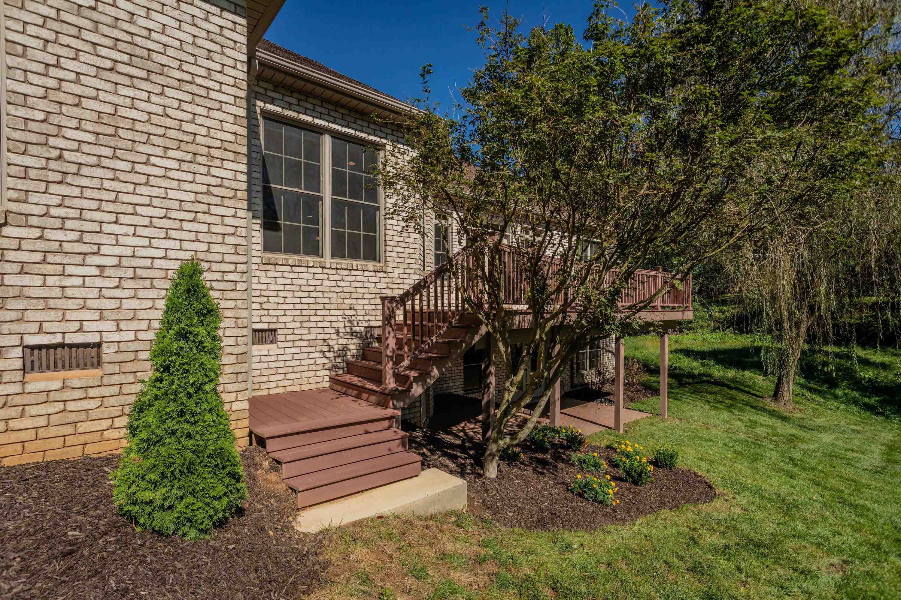 1290 KENTSHIRE DR, ROCKINGHAM, Virginia 22801, 5 Bedrooms Bedrooms, ,3 BathroomsBathrooms,Residential,1290 KENTSHIRE DR,682546 MLS # 682546 1290 KENTSHIRE DR, ROCKINGHAM, Virginia 22801, 5 Bedrooms Bedrooms, ,3 BathroomsBathrooms,Residential,1290 KENTSHIRE DR,682546 MLS # 682546