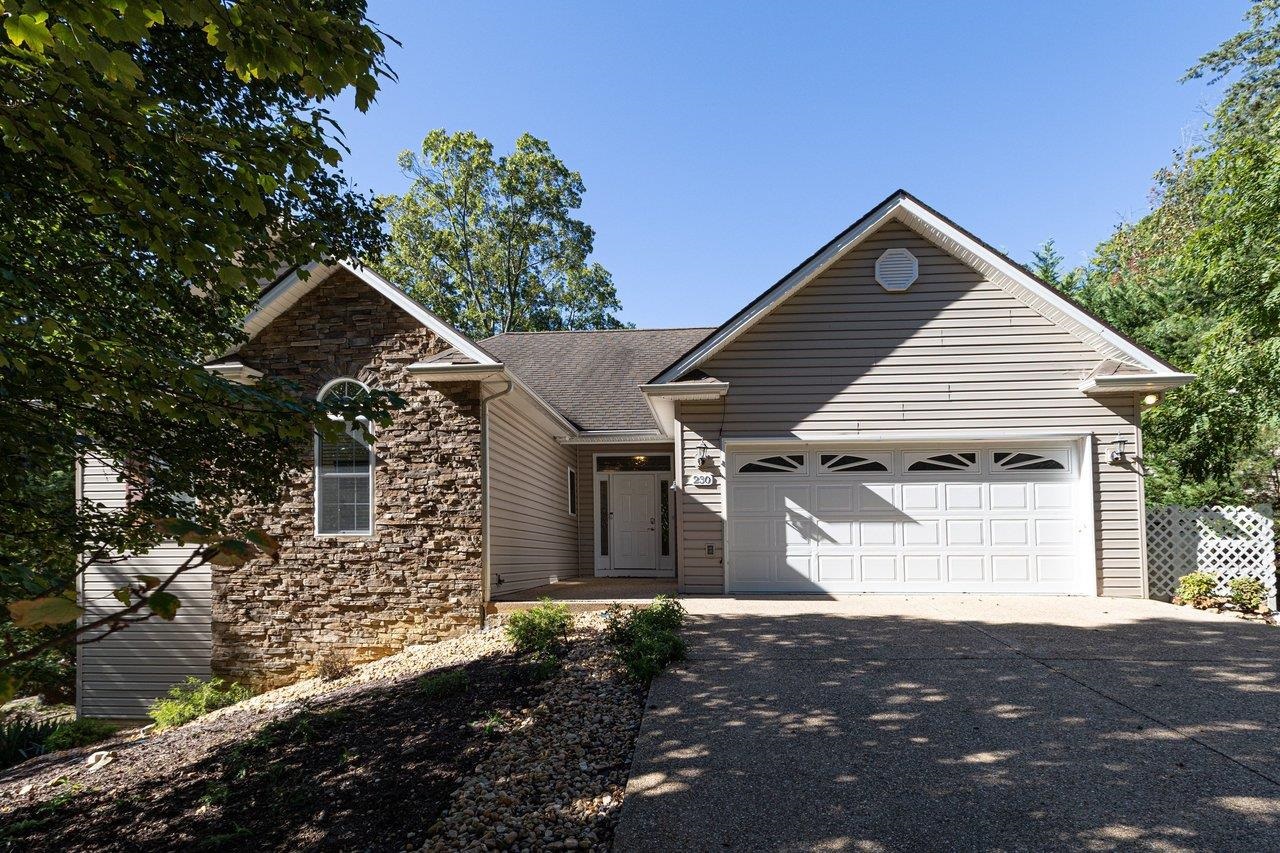 230 QUAIL CT, MCGAHEYSVILLE, Virginia 22840, 4 Bedrooms Bedrooms, ,3 BathroomsBathrooms,Residential,230 QUAIL CT,682550 MLS # 682550 230 QUAIL CT, MCGAHEYSVILLE, Virginia 22840, 4 Bedrooms Bedrooms, ,3 BathroomsBathrooms,Residential,230 QUAIL CT,682550 MLS # 682550