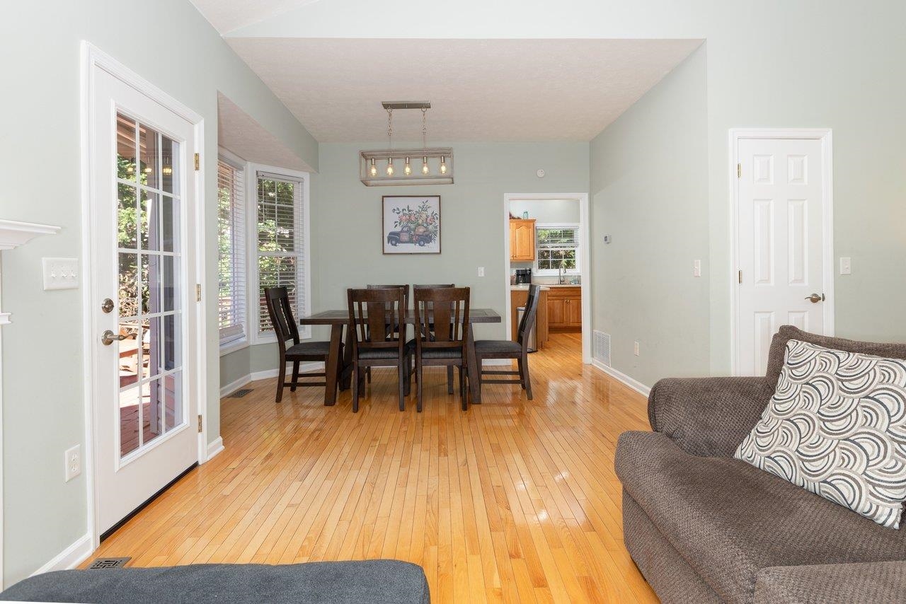 230 QUAIL CT, MCGAHEYSVILLE, Virginia 22840, 4 Bedrooms Bedrooms, ,3 BathroomsBathrooms,Residential,230 QUAIL CT,682550 MLS # 682550 230 QUAIL CT, MCGAHEYSVILLE, Virginia 22840, 4 Bedrooms Bedrooms, ,3 BathroomsBathrooms,Residential,230 QUAIL CT,682550 MLS # 682550